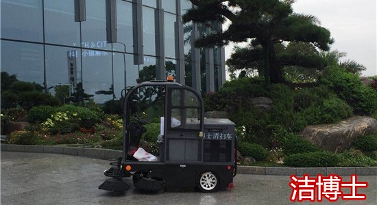 潔博士掃地車(chē)
