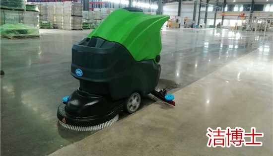 電動(dòng)掃地車(chē)