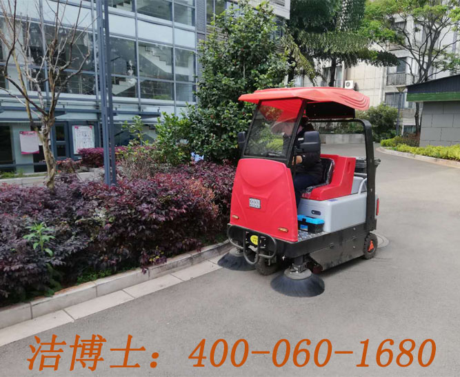 潔博士電動(dòng)掃地車(chē)客戶(hù)案例——昆明春源清洗有限公司 潔博士電動(dòng)掃地車(chē)客戶(hù)案例——昆明春源清洗有限公司
