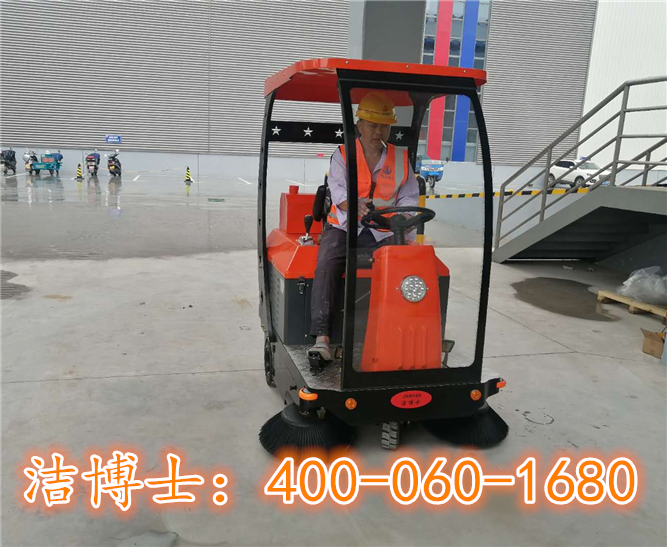 潔博士掃地車(chē)客戶(hù)案例—四川金馳建設工程有限公司 潔博士掃地車(chē)客戶(hù)案例—四川金馳建設工程有限公司