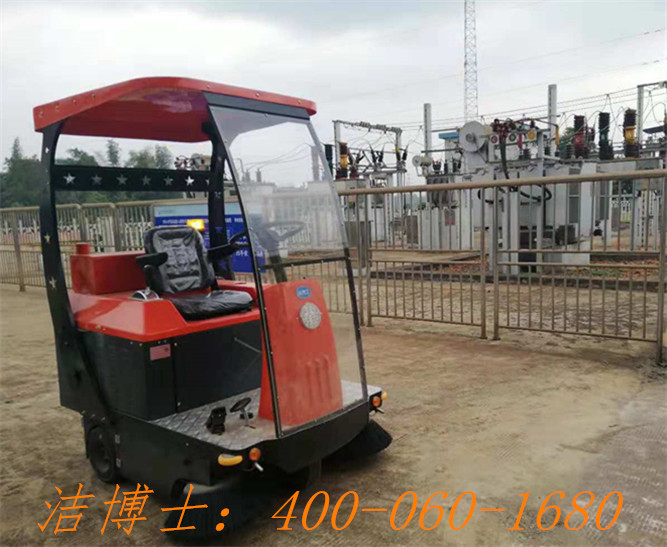 潔博士電動(dòng)清掃車(chē)用戶(hù)安排——江西玖玖交通工程有限公司 潔博士電動(dòng)清掃車(chē)用戶(hù)安排——江西玖玖交通工程有限公司