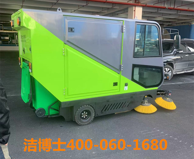 潔博士駕駛掃地機客戶(hù)案例-淮安中通物流有限公司